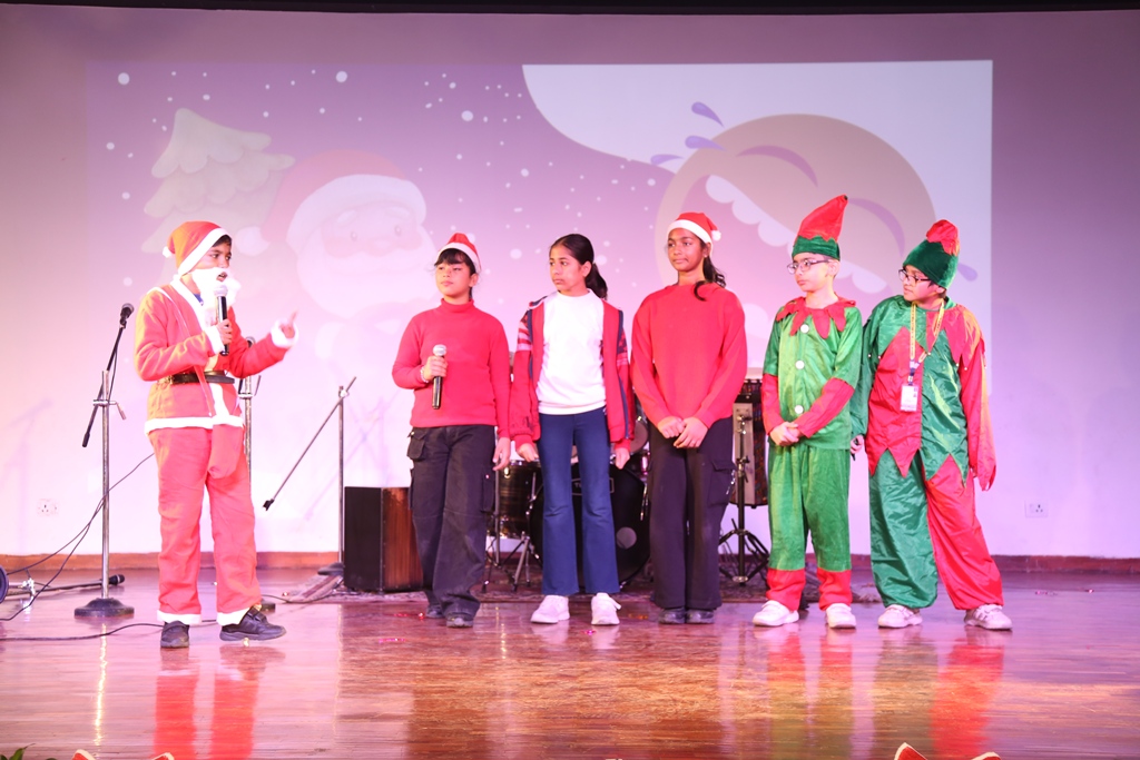 joy-of-giving-6nYxg7